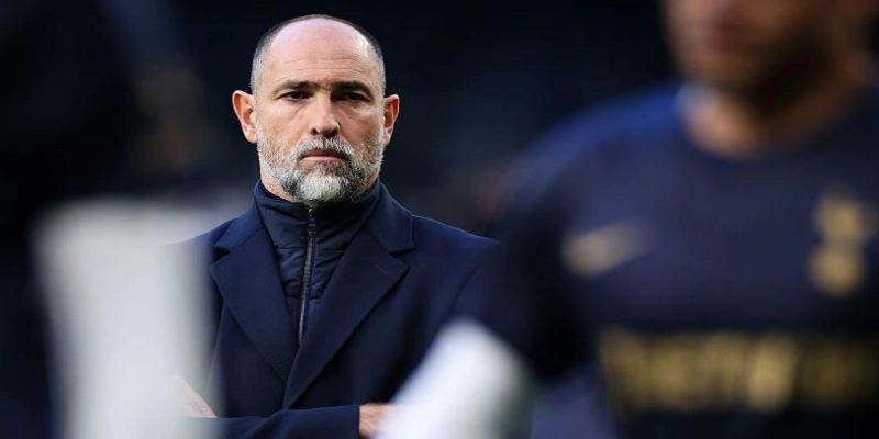 Igor Tudor bị sa thải Tottenham thua Nottingham Forest 3-0