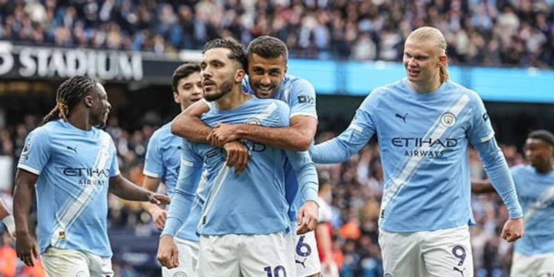 Rayan Cherki ghi bàn phút 16 Man City vs Arsenal Etihad 2026